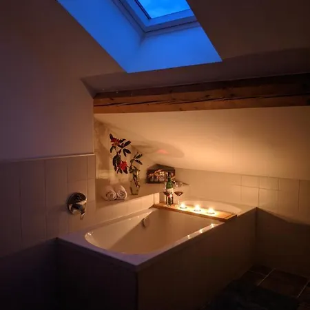 Exklusive, Sonnige Neubau Ferienwohnung Mit Dem Flair Einer Ehemaligen Scheune * Görisried