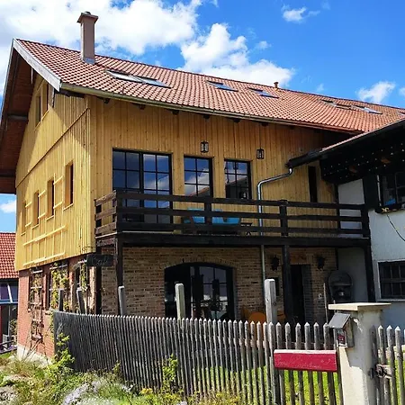 Exklusive, Sonnige Neubau Ferienwohnung Mit Dem Flair Einer Ehemaligen Scheune 아파트 Görisried